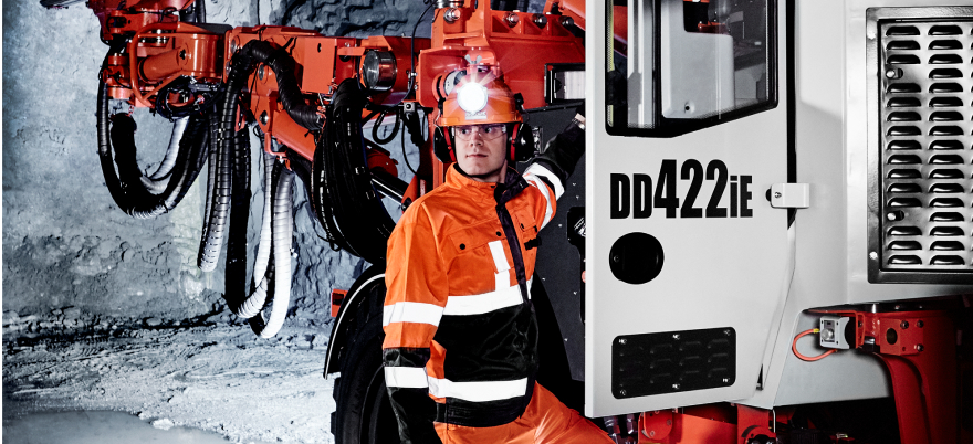 The electric mining jumbo Sandvik DD422iE.