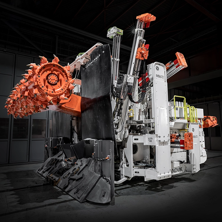 Sandvik® MB672 bolter miner (photo)
